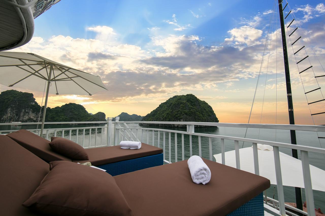 Flamingo Luxury Cruises Hotel Hạ Long-öböl Kültér fotó